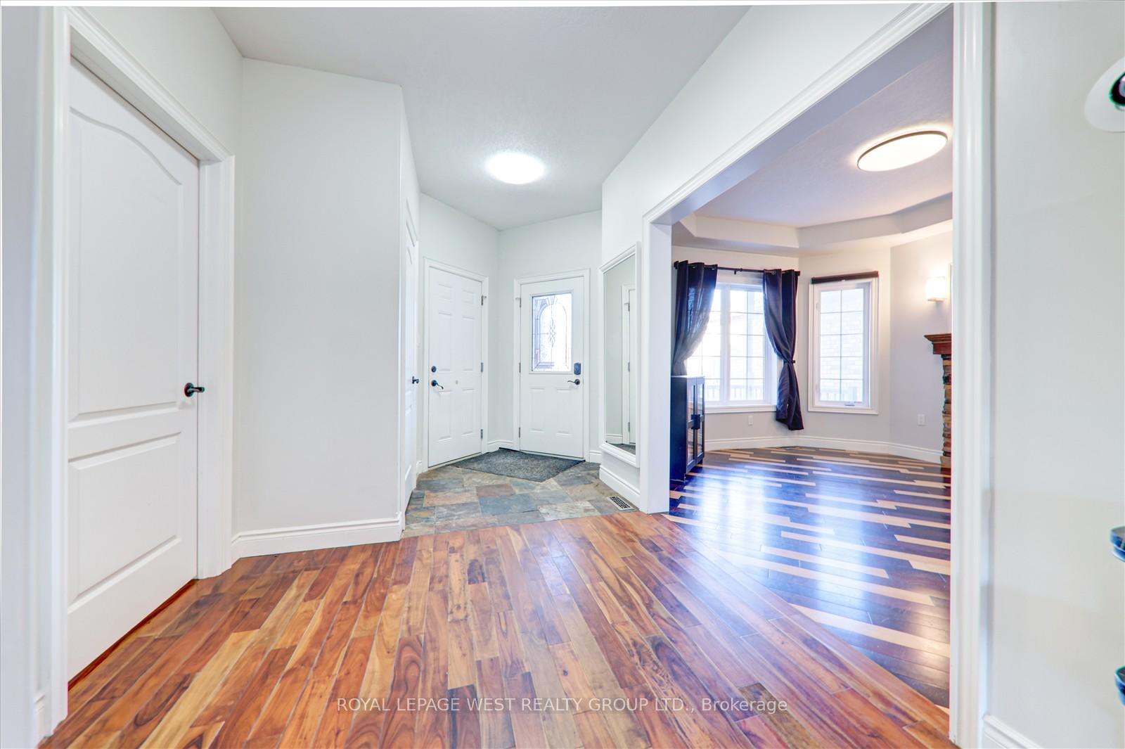 Photo 6 of 278 Pringle Drive, Barrie, Edgehill Drive — HOMEH