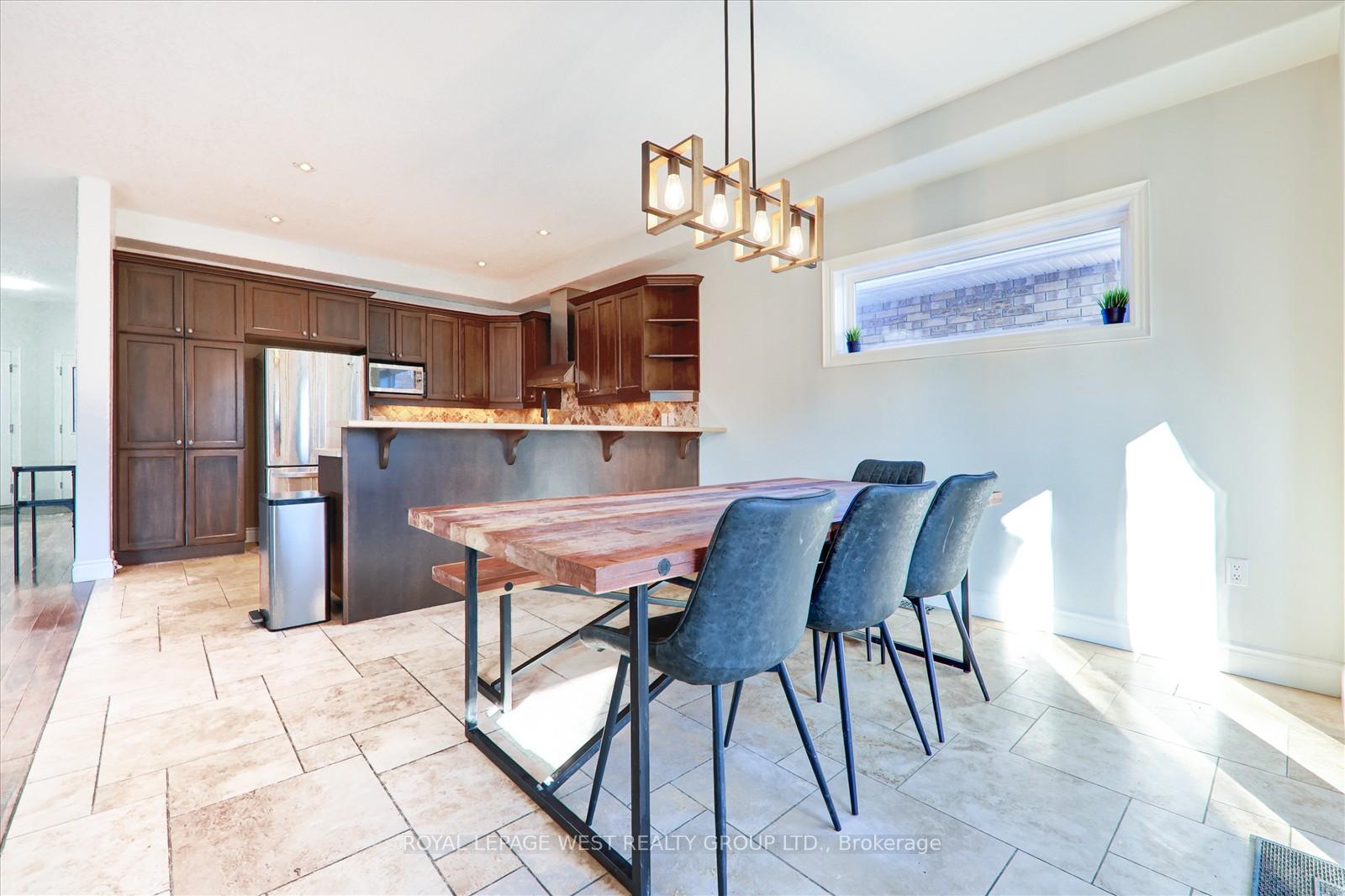 Photo 14 of 278 Pringle Drive, Barrie, Edgehill Drive — HOMEH