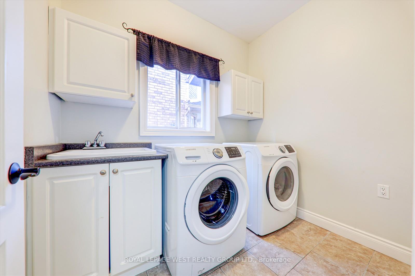 Photo 19 of 278 Pringle Drive, Barrie, Edgehill Drive — HOMEH