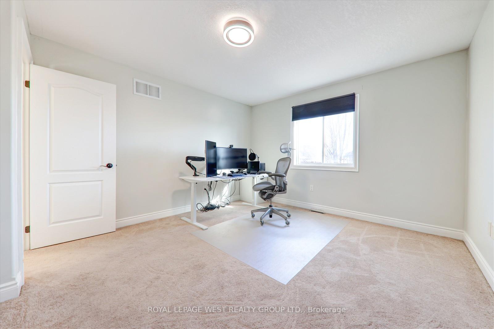 Photo 27 of 278 Pringle Drive, Barrie, Edgehill Drive — HOMEH
