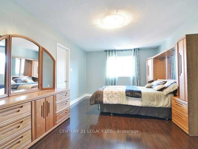 Photo 11 of 45 Tanasi Road, Brampton, Credit Valley — HOMEH