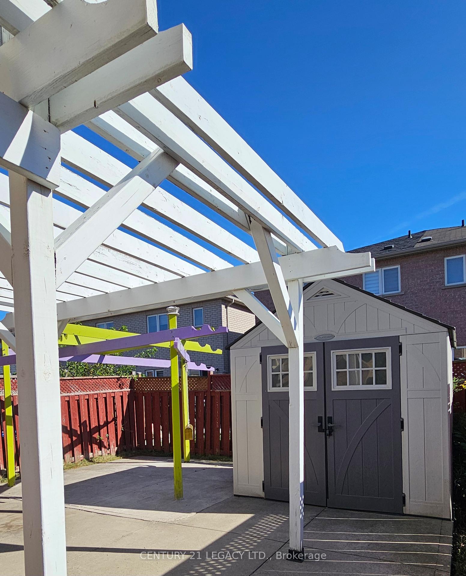 Photo 14 of 45 Tanasi Road, Brampton, Credit Valley — HOMEH