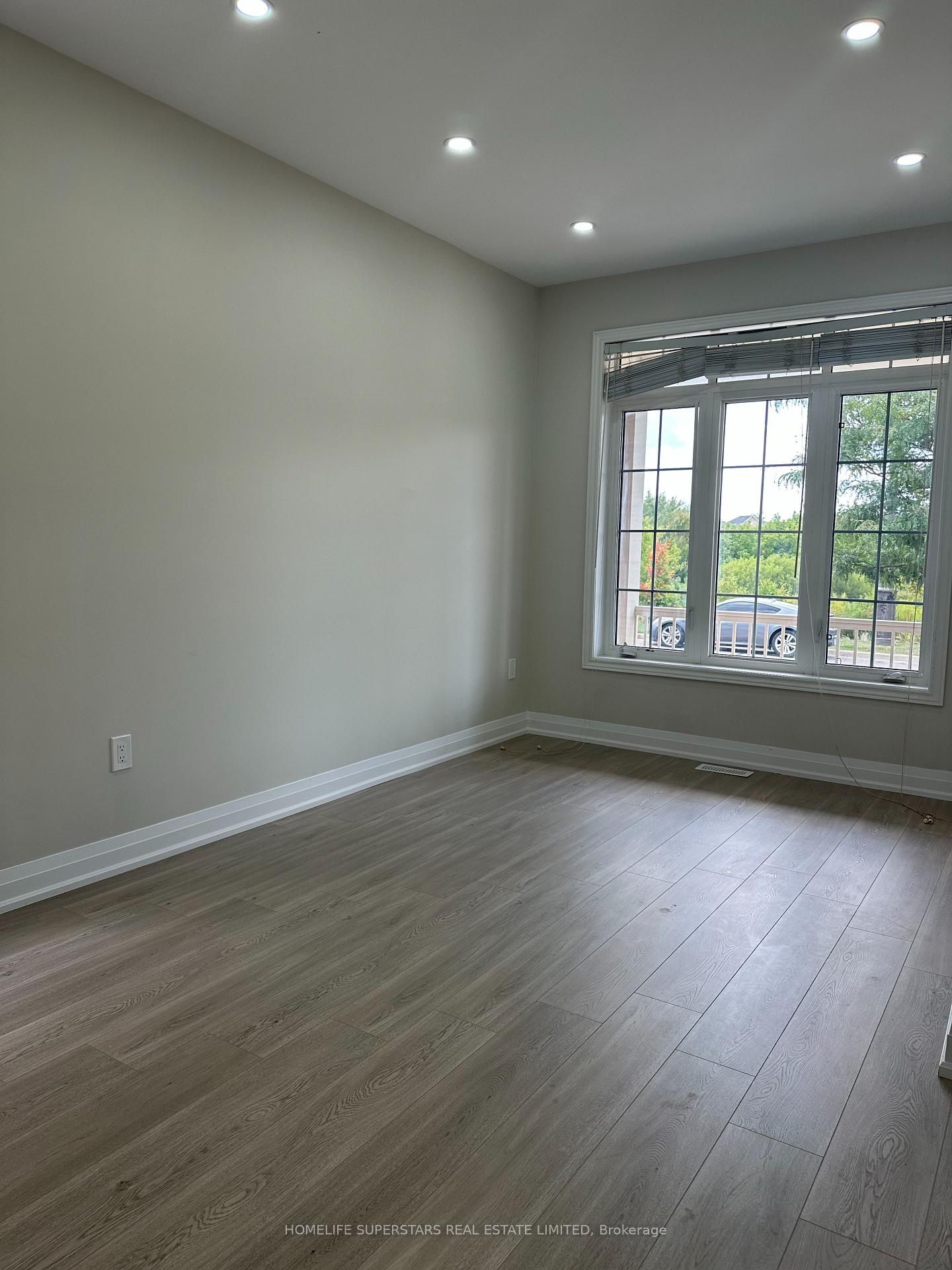 Photo 5 of 93 Relton Circle, Brampton, Vales of Castlemore — HOMEH