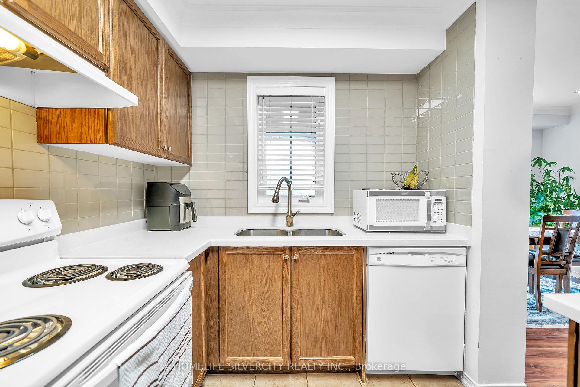 Photo 19 of 13 Chaston Road, Ajax, Central East — HOMEH