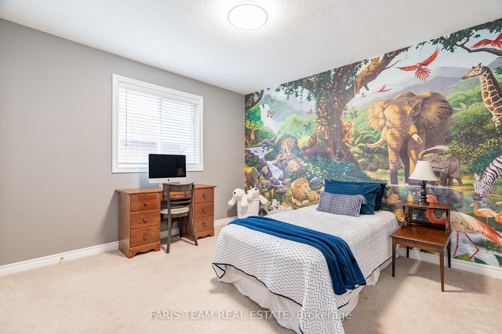 Photo 11 of 153 Sandringham Drive, Barrie, Innis-Shore — HOMEH