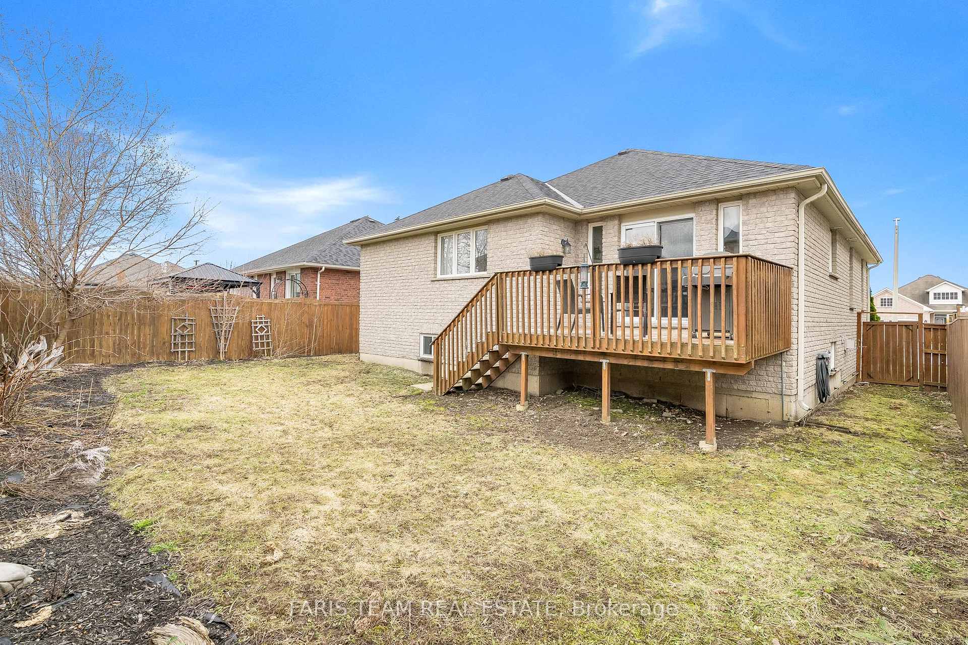 Photo 22 of 153 Sandringham Drive, Barrie, Innis-Shore — HOMEH
