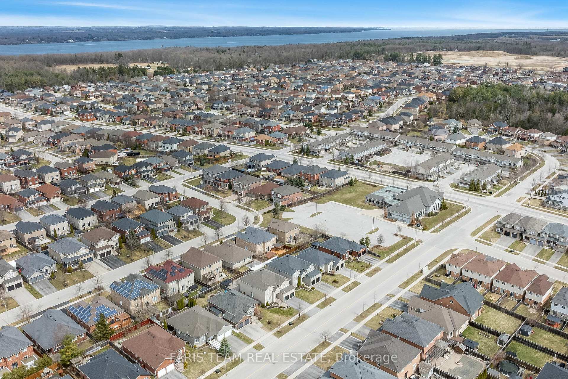 Photo 25 of 153 Sandringham Drive, Barrie, Innis-Shore — HOMEH