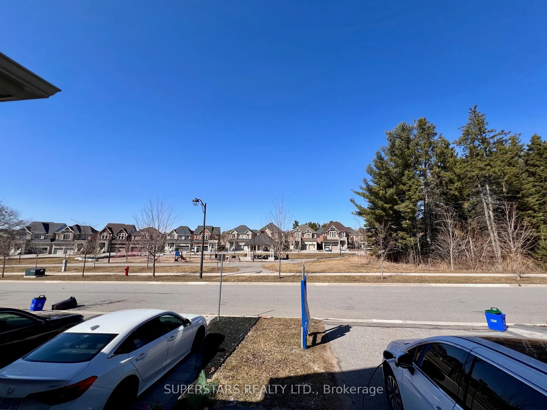 Photo 23 of 43 Radial Drive, Aurora, Rural Aurora — HOMEH