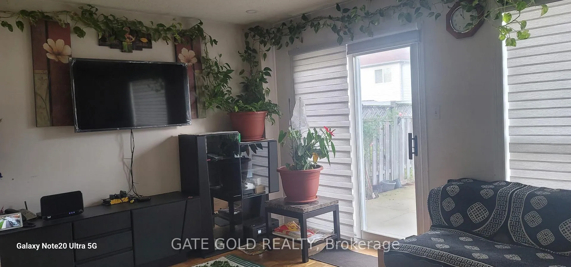 Photo 2 of 22 Oatfield Road, Brampton, Sandringham-Wellington — HOMEH