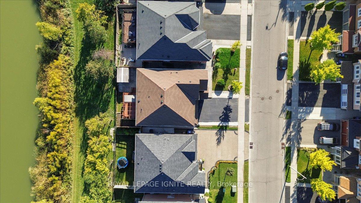 Photo 3 of 63 Eastbrook Way, Brampton, Bram East — HOMEH