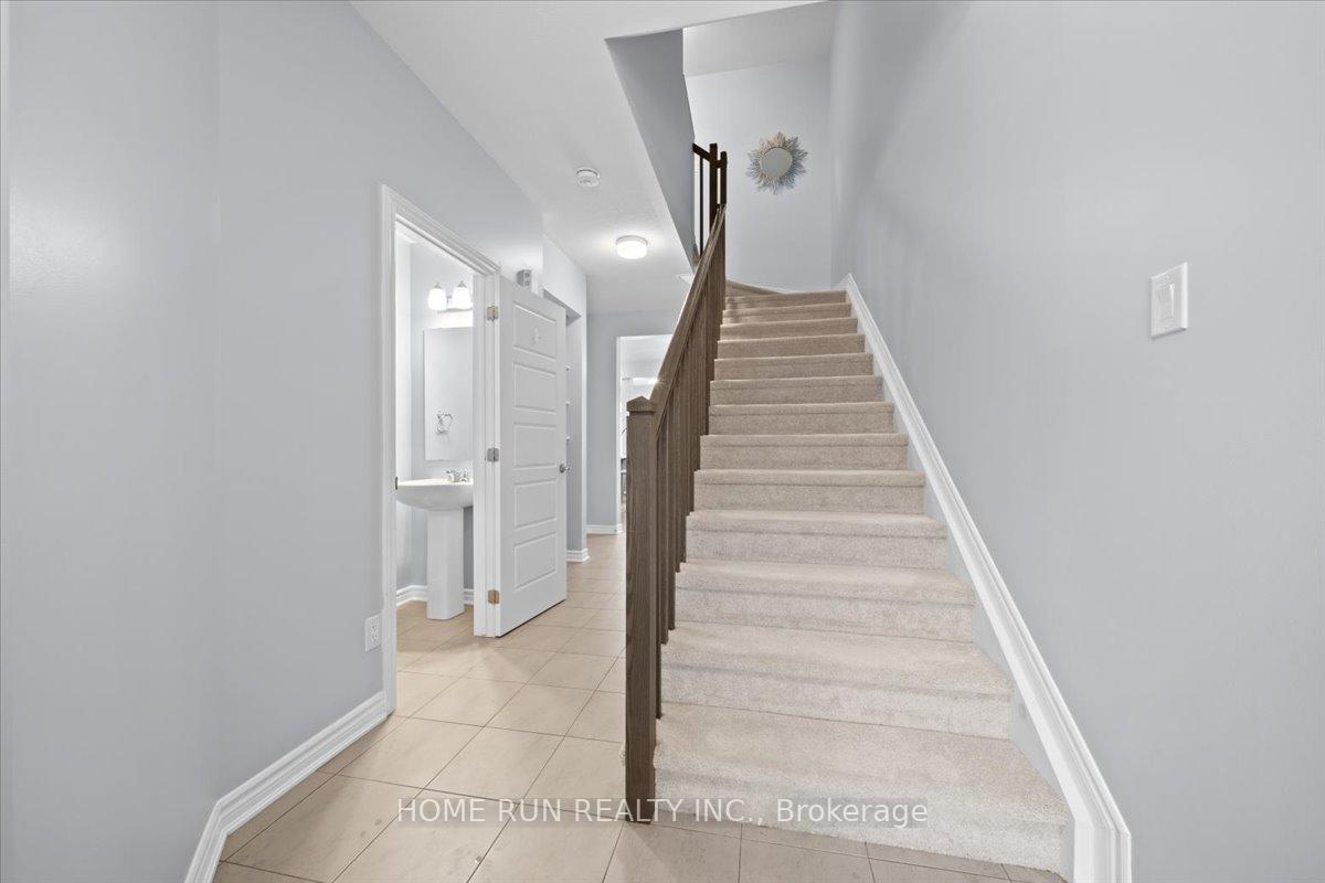 Photo 2 of 248 Atima Circle, Ottawa, Barrhaven - Half Moon Bay — HOMEH