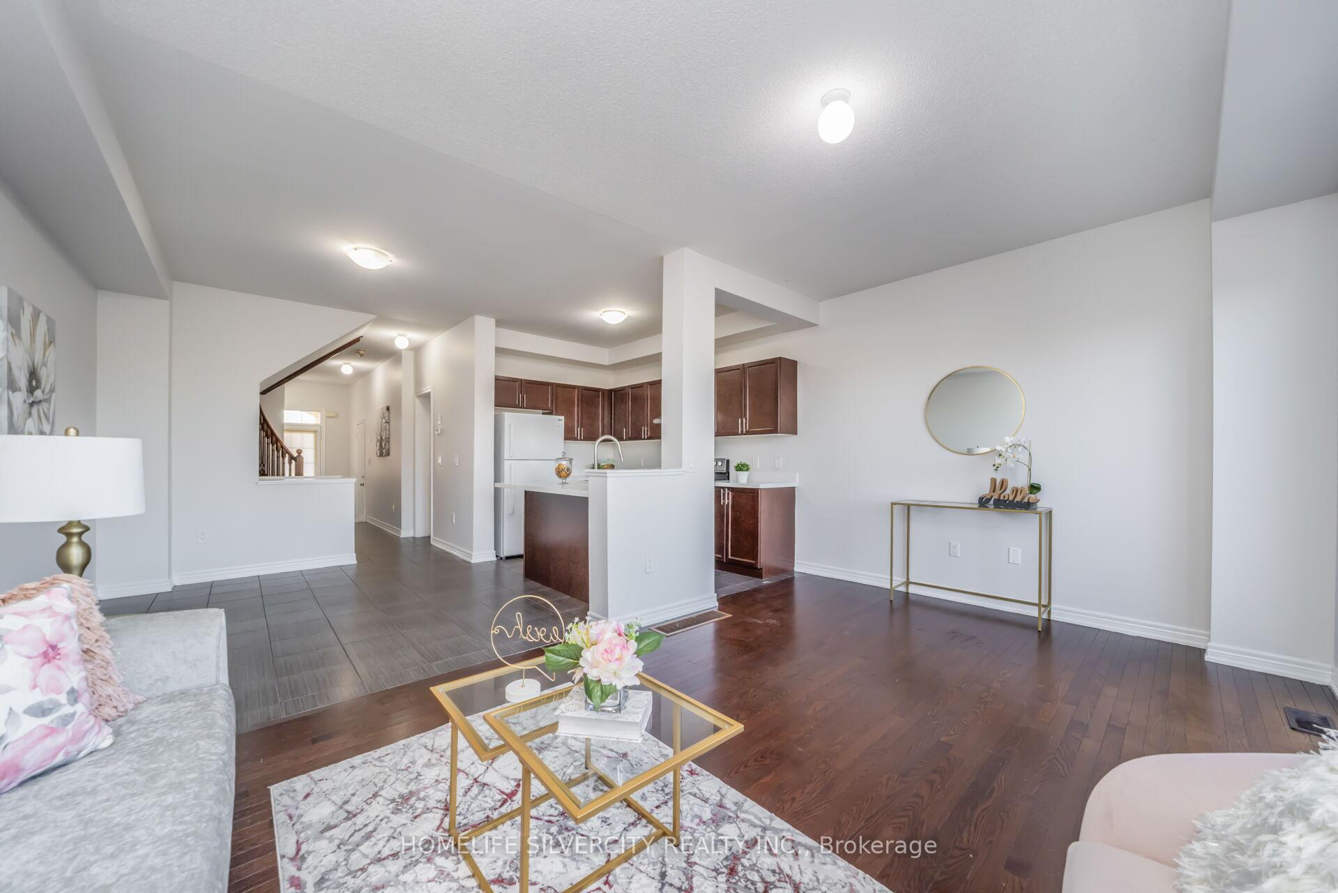 Photo 10 of 44 Davenfield Circle, Brampton, Bram East — HOMEH