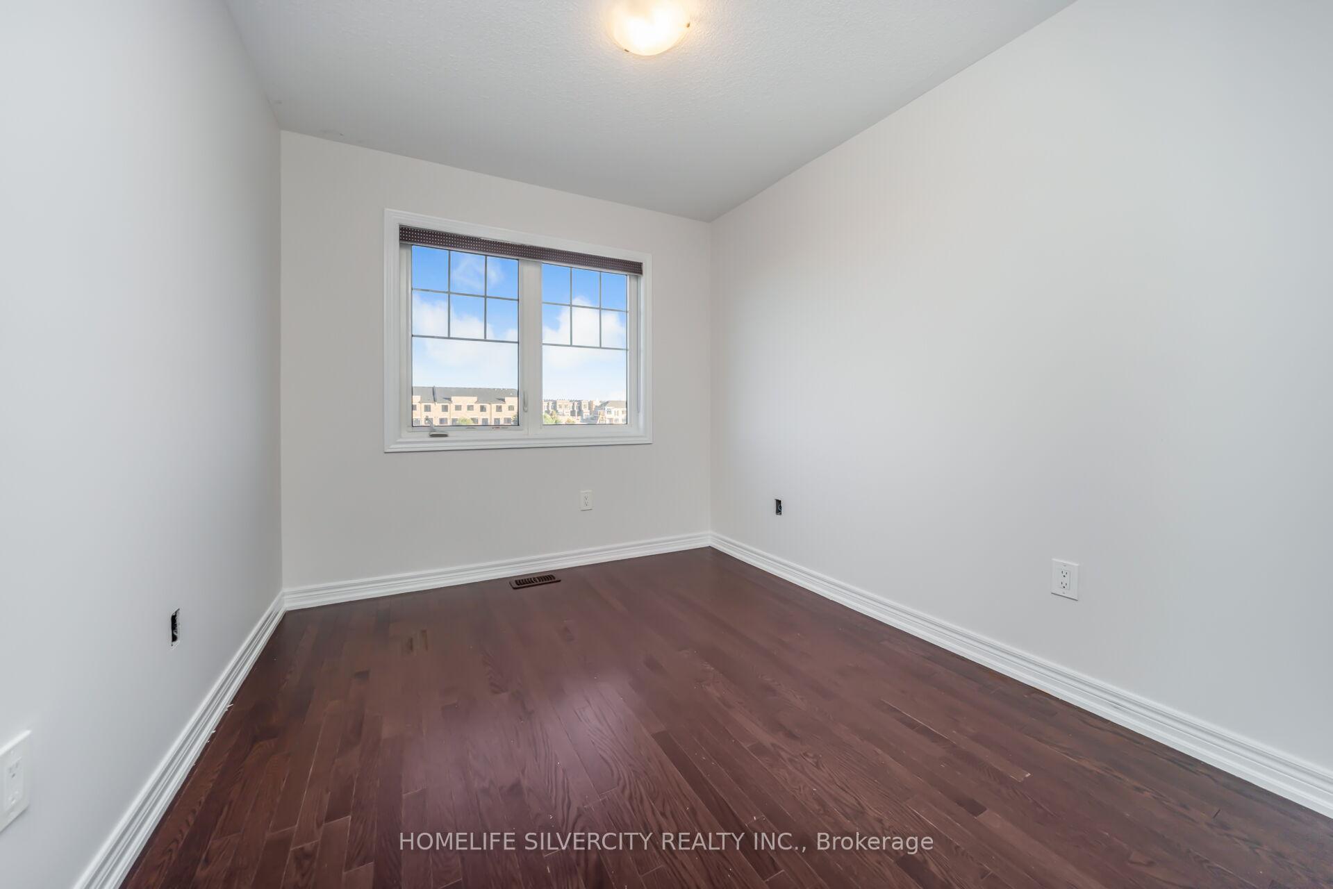 Photo 23 of 44 Davenfield Circle, Brampton, Bram East — HOMEH