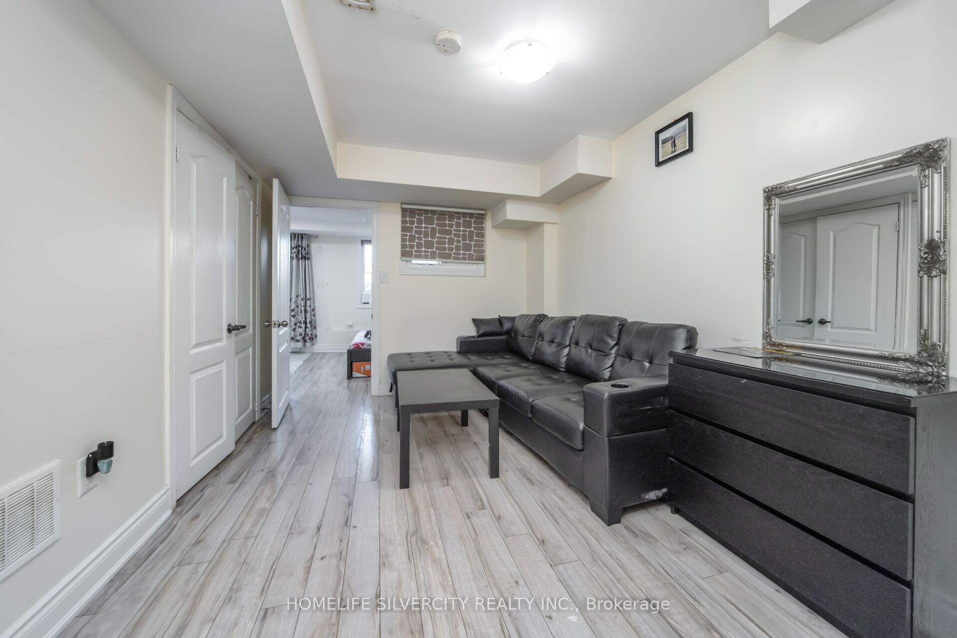 Photo 37 of 44 Davenfield Circle, Brampton, Bram East — HOMEH