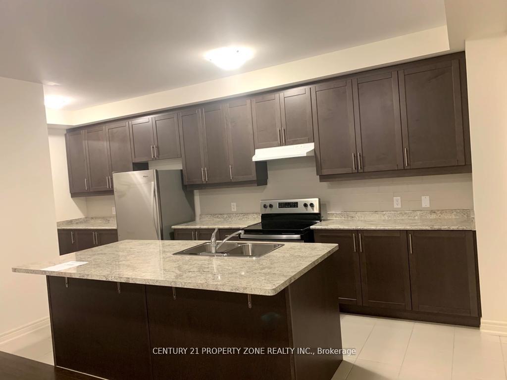 Photo 2 of 152 Fruitvale Circle, Brampton, Northwest Brampton — HOMEH