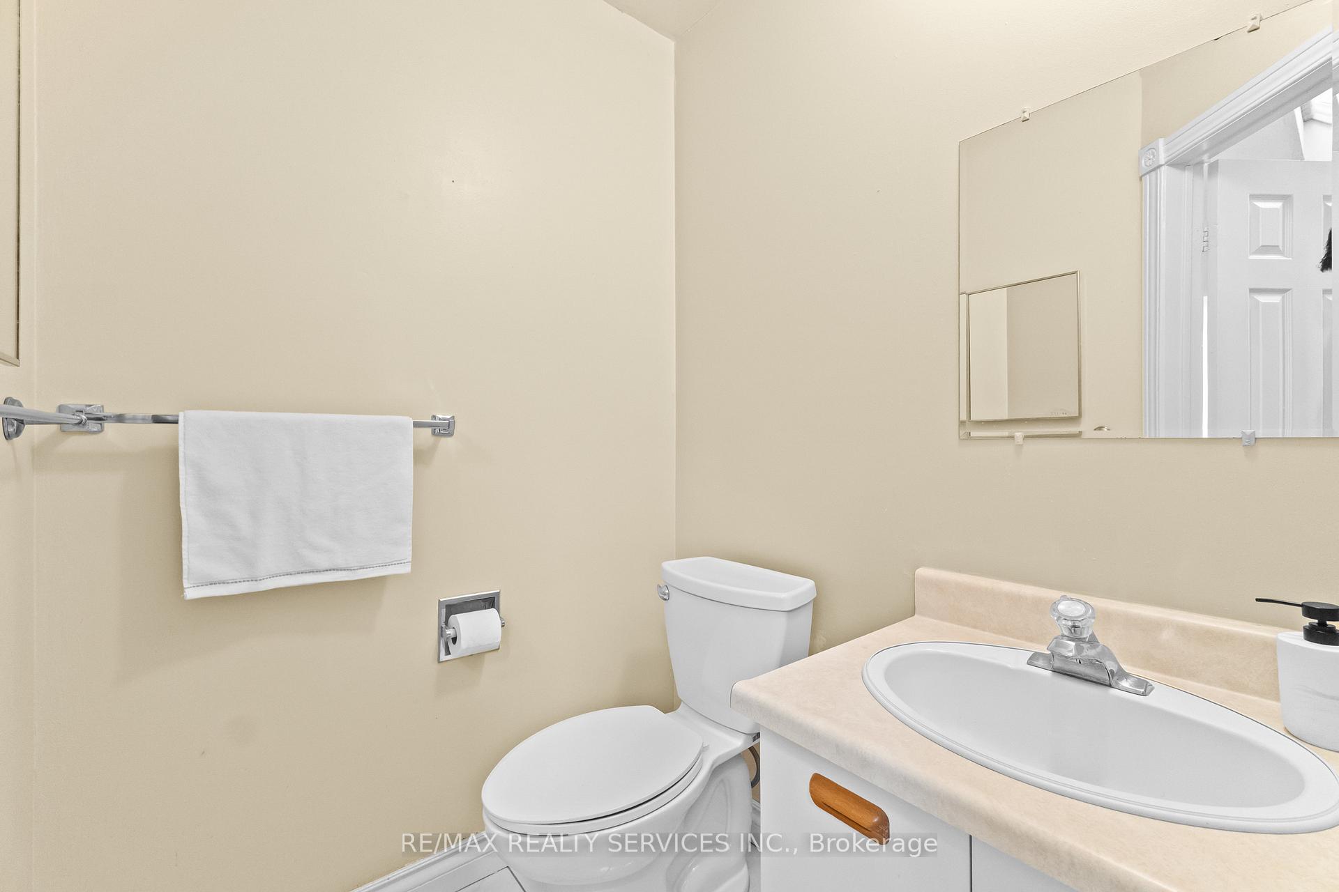 Photo 15 of 67 Wildercroft Avenue, Brampton, Brampton North — HOMEH