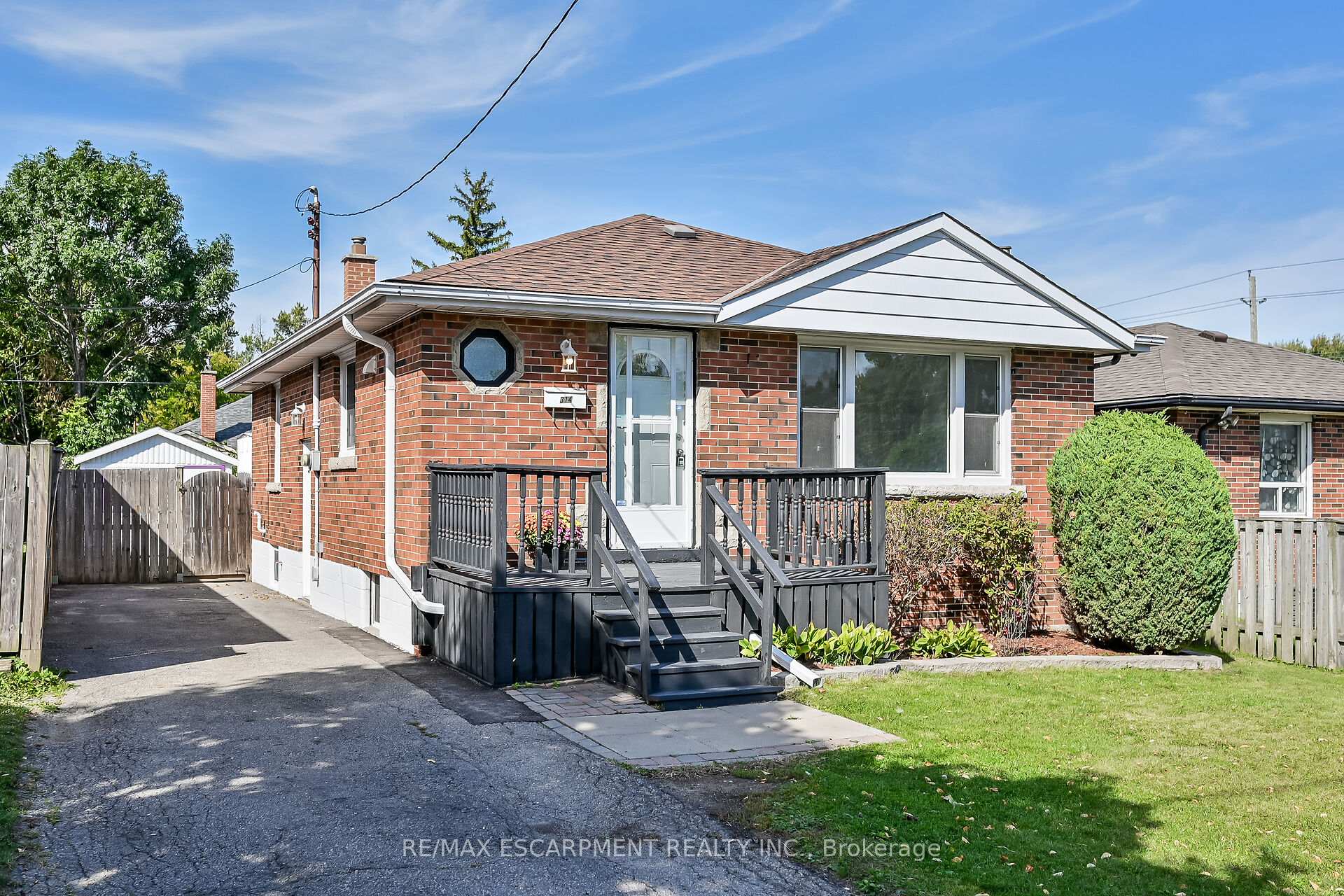 Photo 2 of 314 East 16th Street, Hamilton, Hill Park — HOMEH