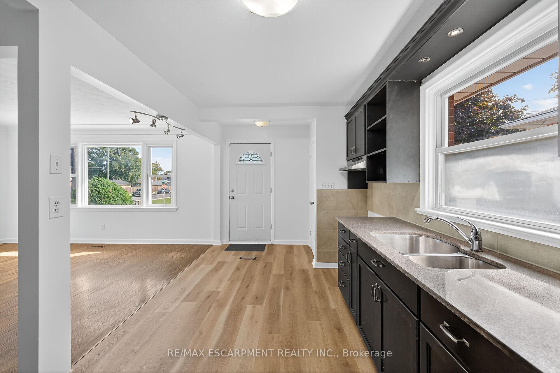 Photo 13 of 314 East 16th Street, Hamilton, Hill Park — HOMEH