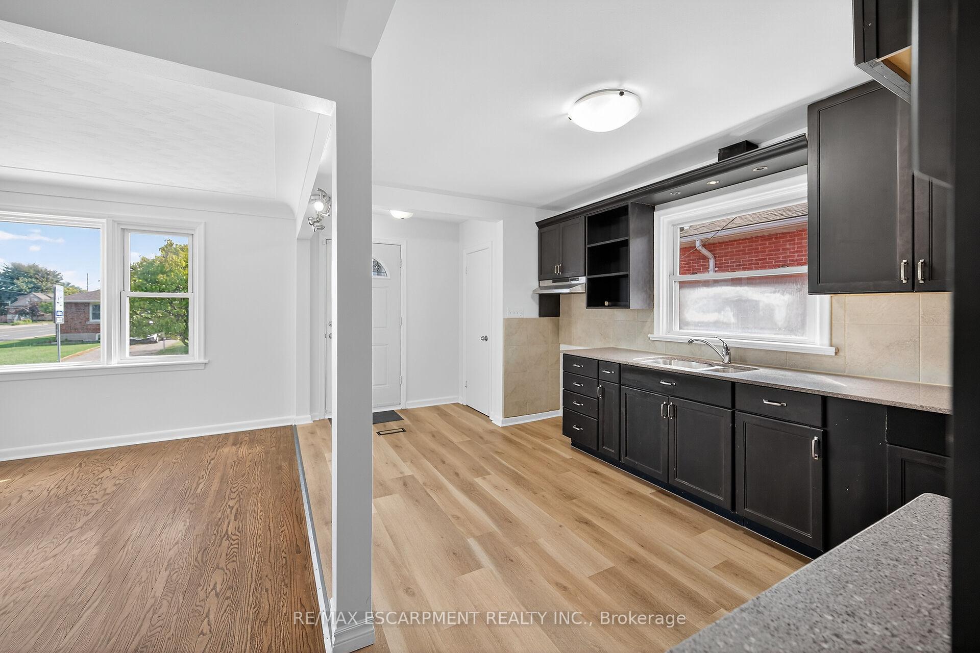 Photo 16 of 314 East 16th Street, Hamilton, Hill Park — HOMEH