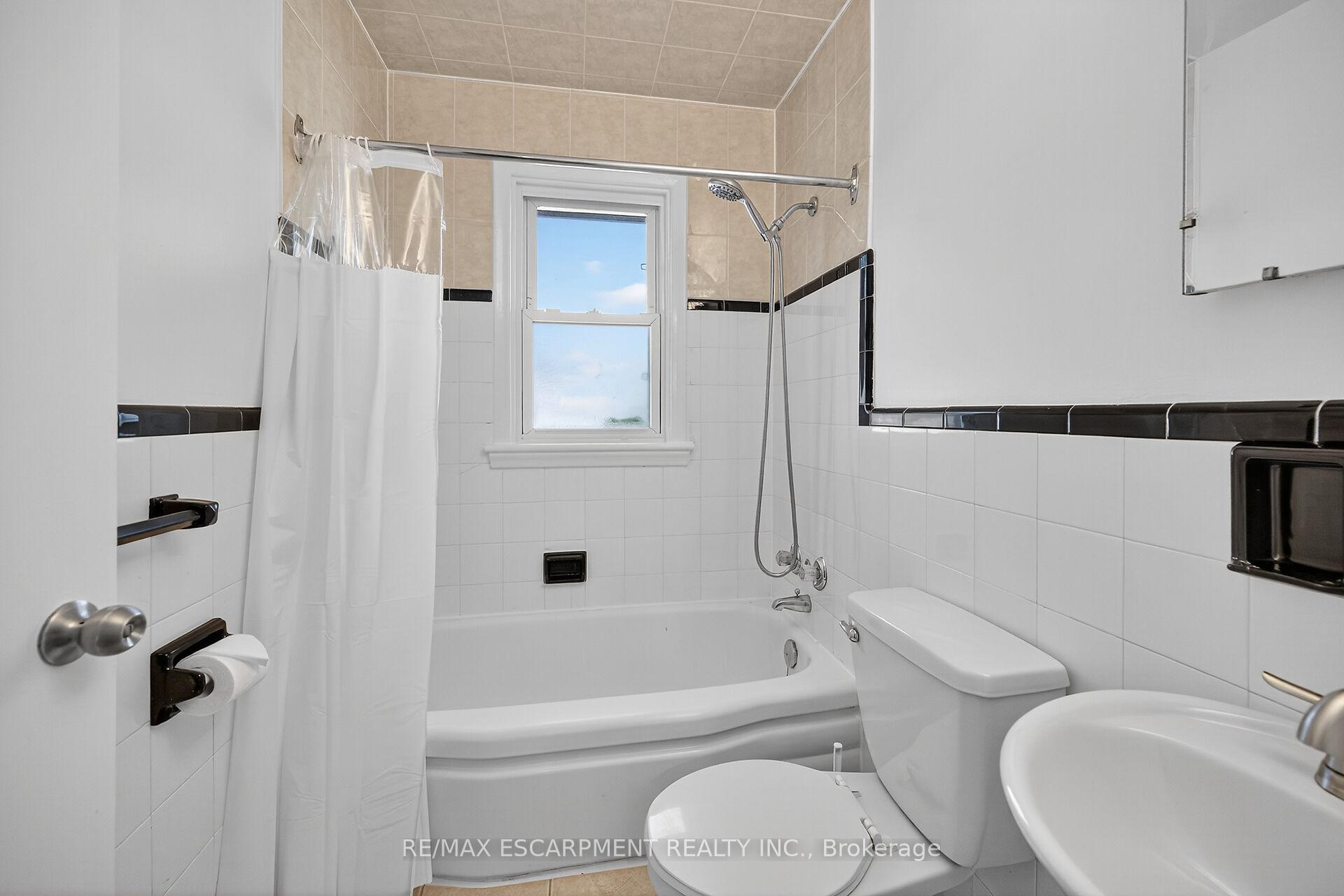 Photo 21 of 314 East 16th Street, Hamilton, Hill Park — HOMEH