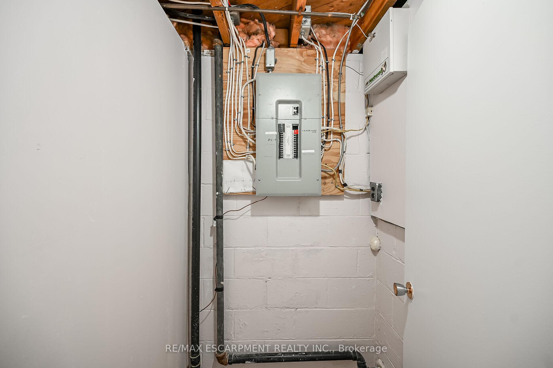 Photo 30 of 314 East 16th Street, Hamilton, Hill Park — HOMEH