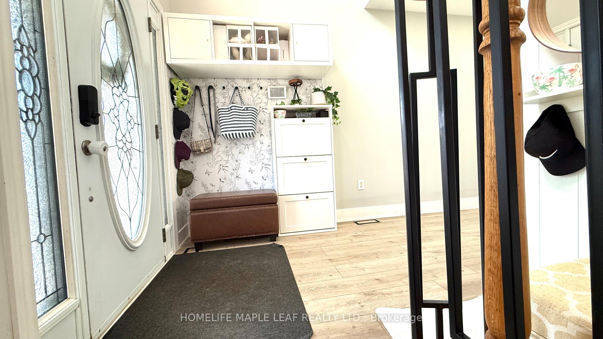 Photo 2 of 22 Allangrove Drive, Brampton, Fletcher's Meadow — HOMEH