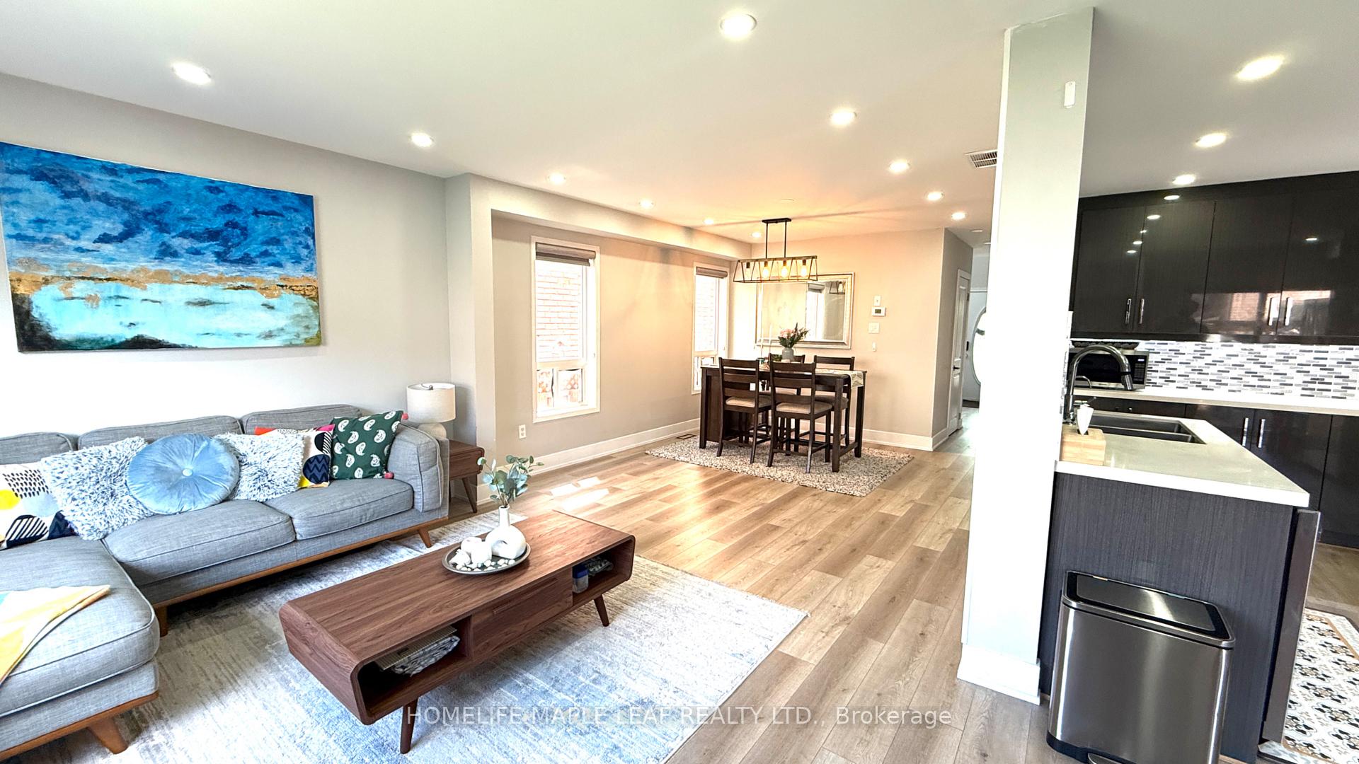 Photo 19 of 22 Allangrove Drive, Brampton, Fletcher's Meadow — HOMEH