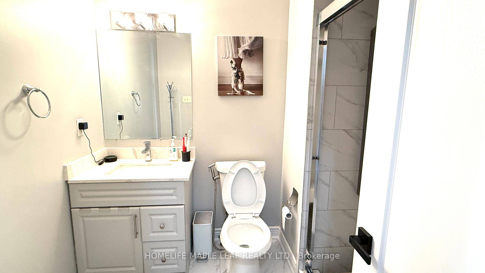 Photo 23 of 22 Allangrove Drive, Brampton, Fletcher's Meadow — HOMEH