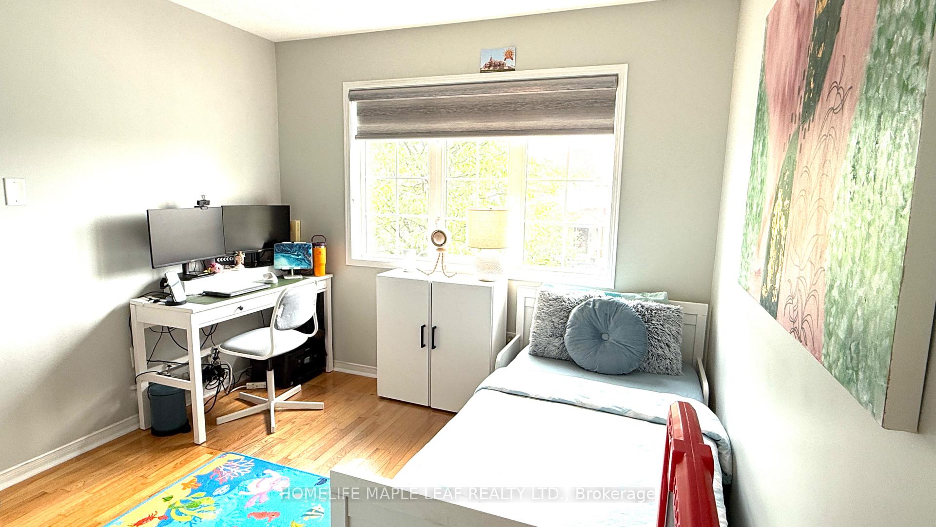 Photo 7 of 22 Allangrove Drive, Brampton, Fletcher's Meadow — HOMEH