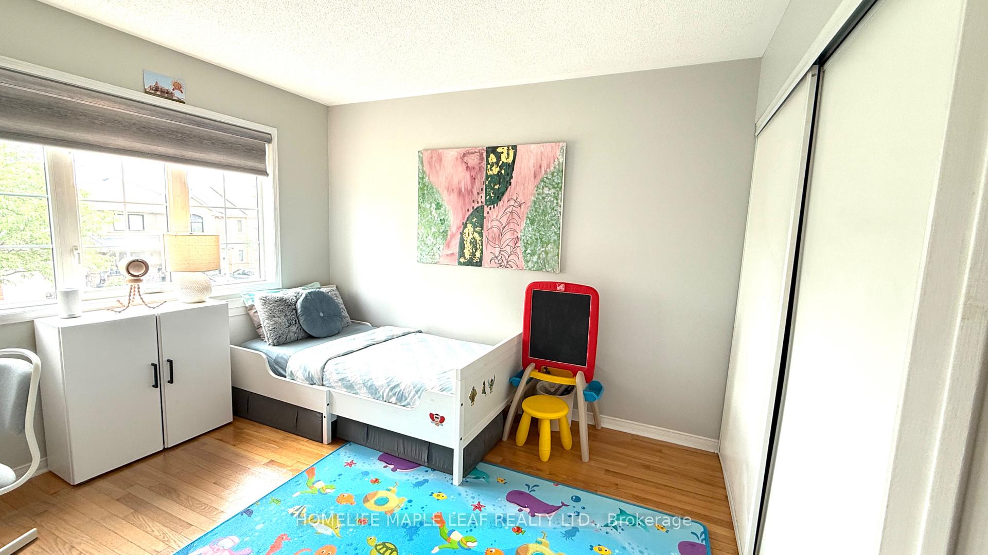 Photo 6 of 22 Allangrove Drive, Brampton, Fletcher's Meadow — HOMEH
