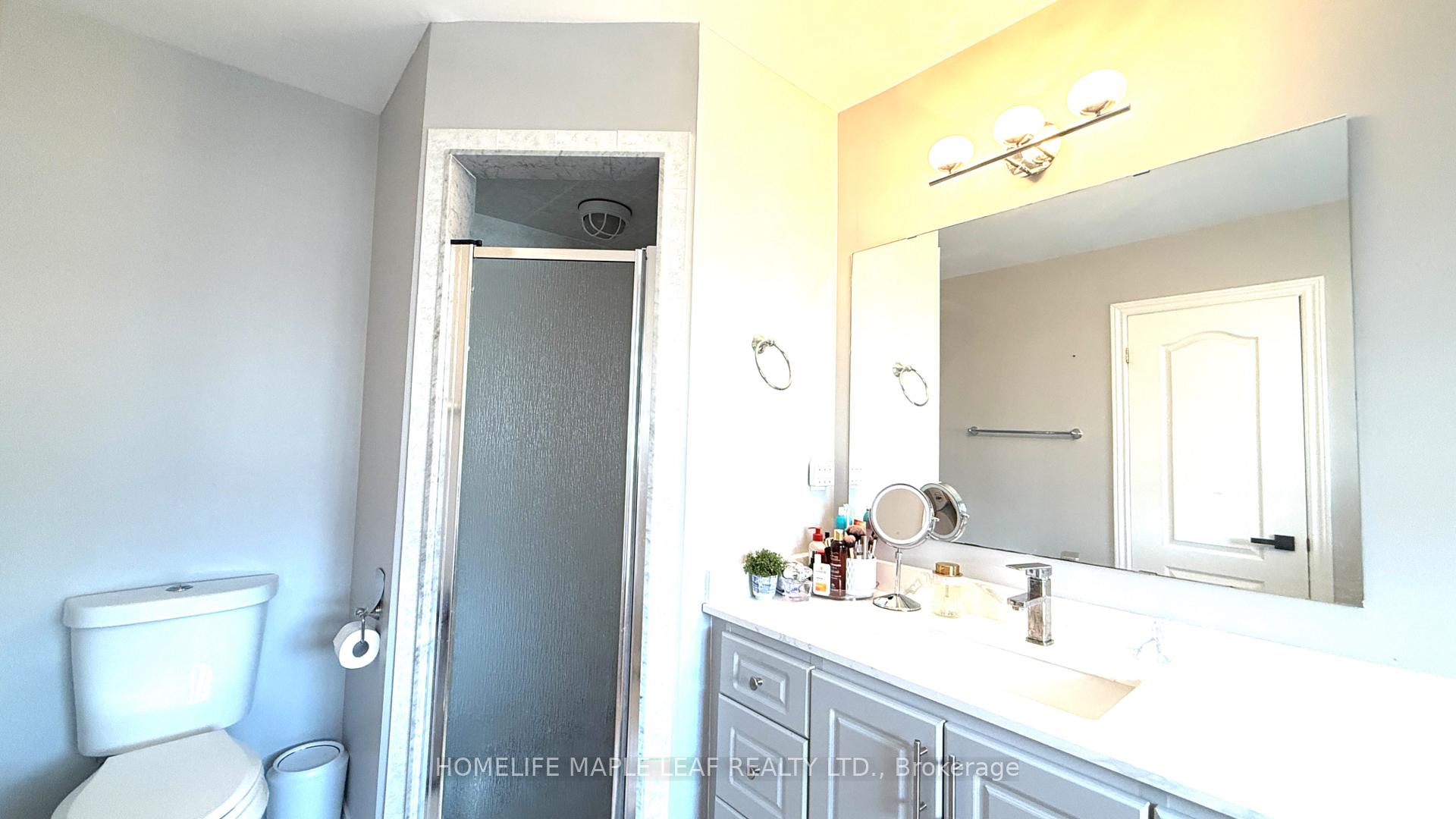 Photo 33 of 22 Allangrove Drive, Brampton, Fletcher's Meadow — HOMEH