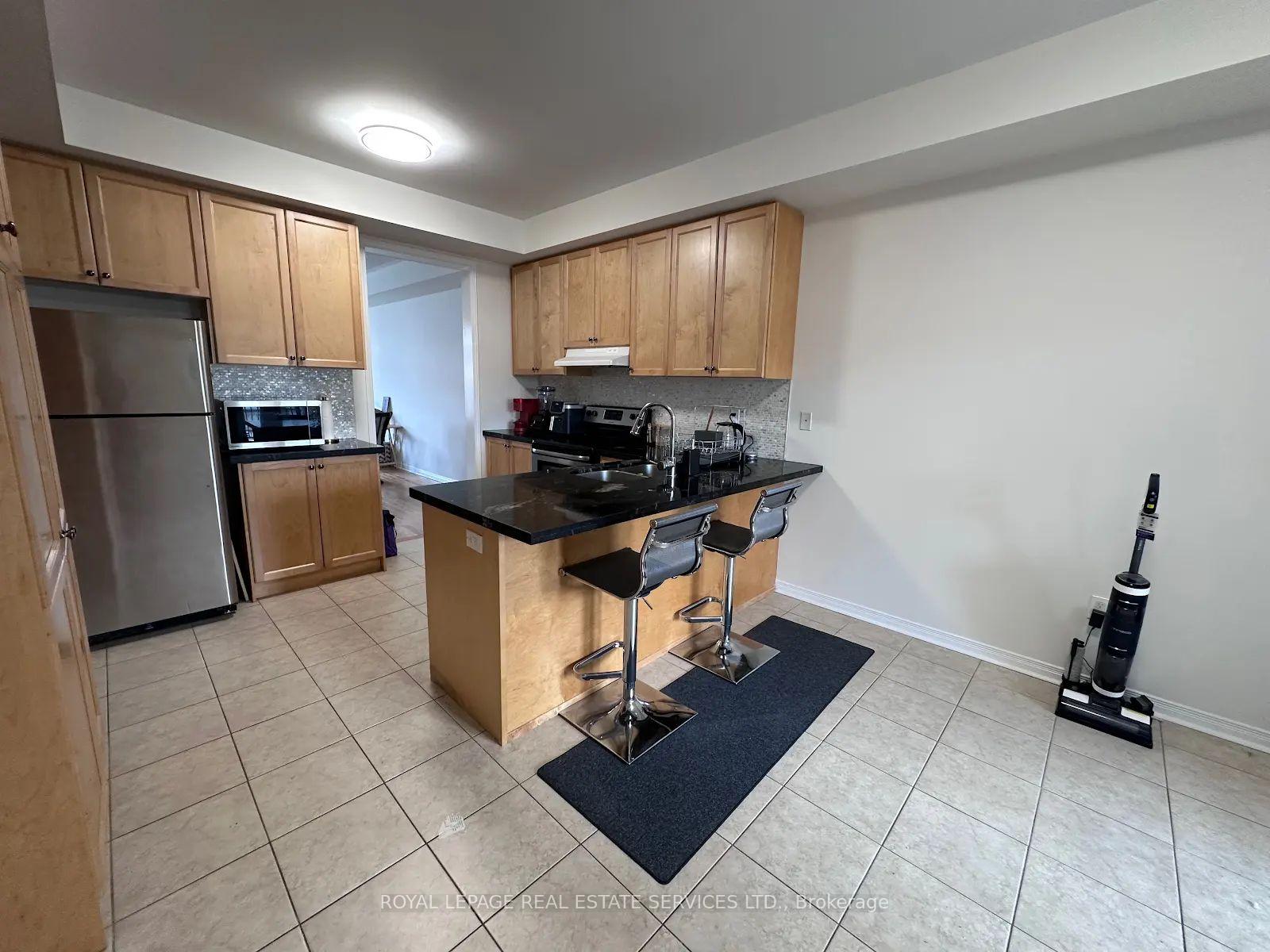 Photo 10 of 132 Inspire Boulevard, Brampton, Sandringham-Wellington North — HOMEH