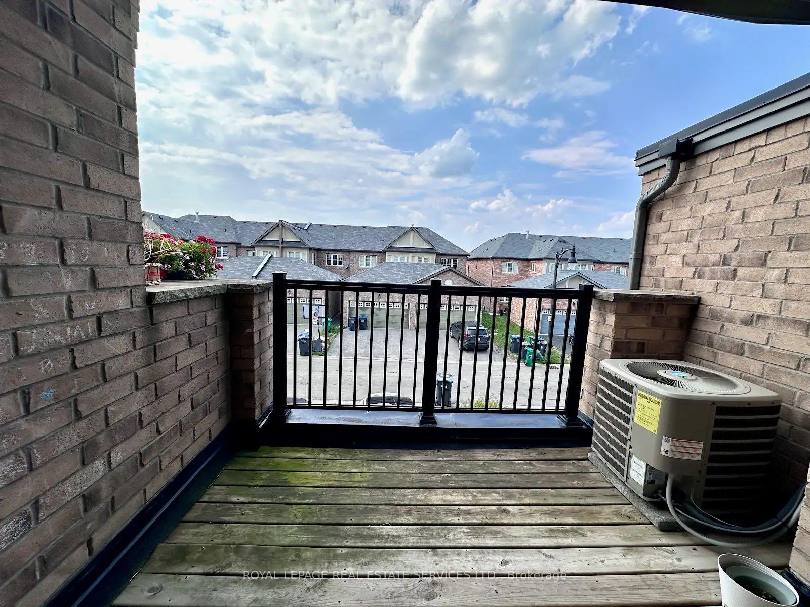Photo 9 of 132 Inspire Boulevard, Brampton, Sandringham-Wellington North — HOMEH