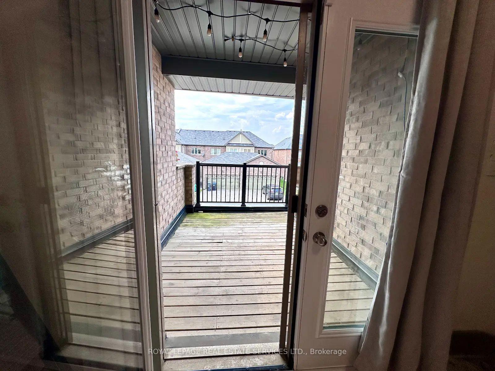 Photo 6 of 132 Inspire Boulevard, Brampton, Sandringham-Wellington North — HOMEH