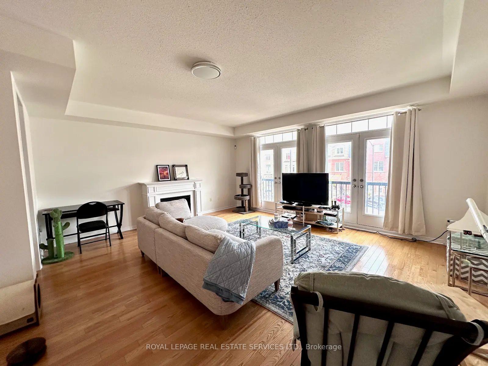 Photo 5 of 132 Inspire Boulevard, Brampton, Sandringham-Wellington North — HOMEH