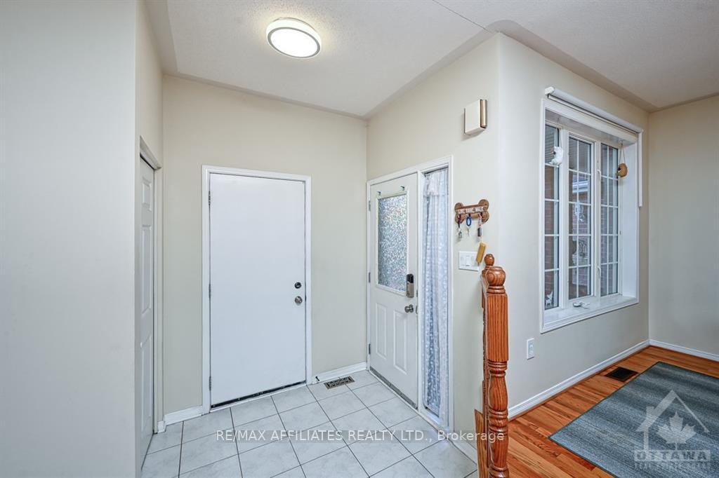 Photo 2 of 52 Daventry Crescent, Ottawa, Barrhaven - Longfields — HOMEH