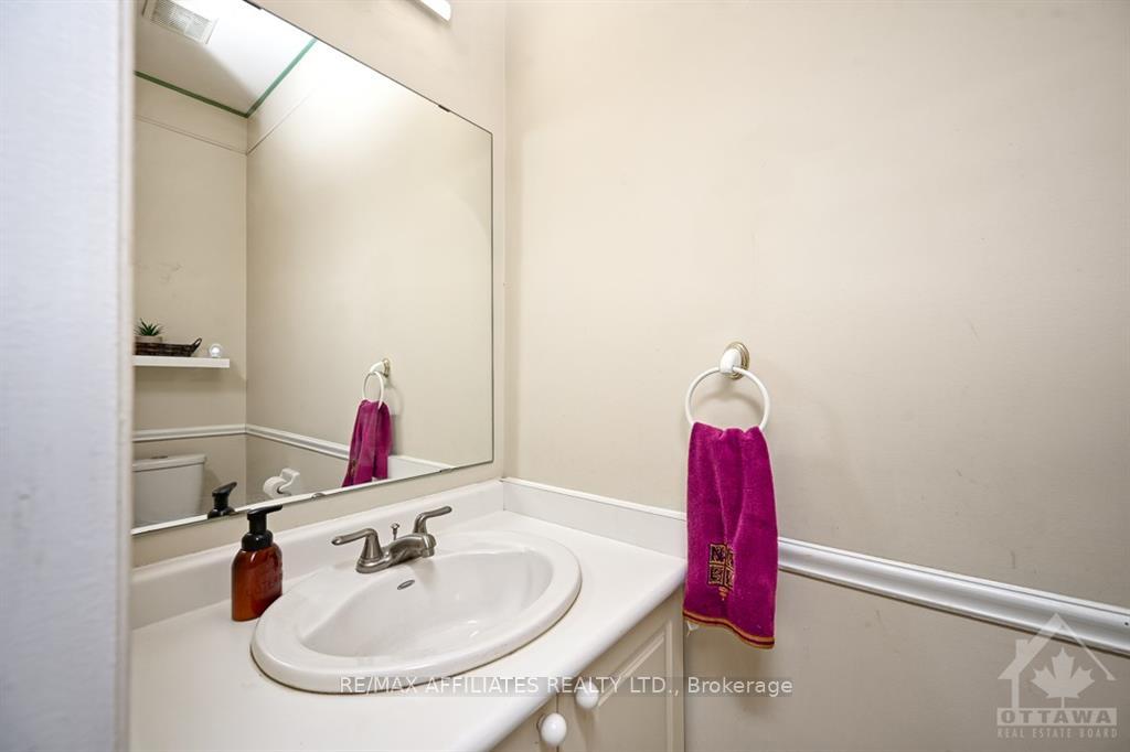 Photo 9 of 52 Daventry Crescent, Ottawa, Barrhaven - Longfields — HOMEH