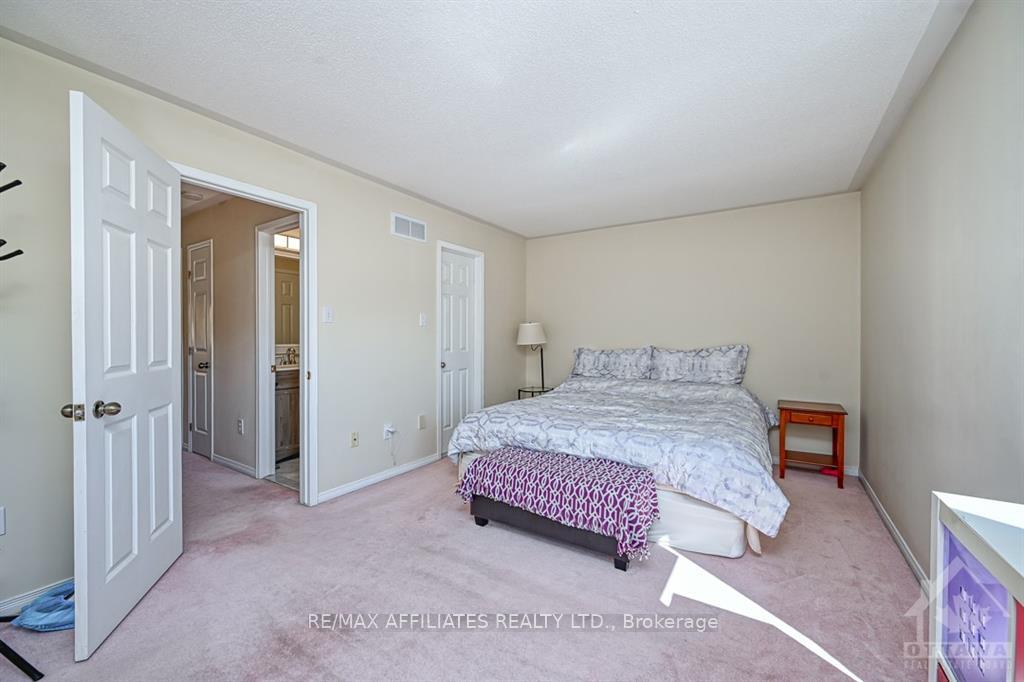 Photo 11 of 52 Daventry Crescent, Ottawa, Barrhaven - Longfields — HOMEH