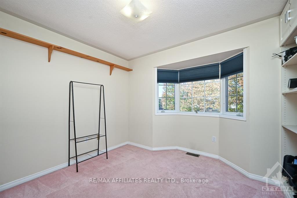 Photo 13 of 52 Daventry Crescent, Ottawa, Barrhaven - Longfields — HOMEH