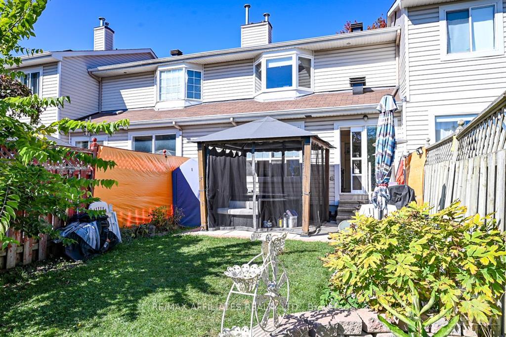 Photo 18 of 52 Daventry Crescent, Ottawa, Barrhaven - Longfields — HOMEH