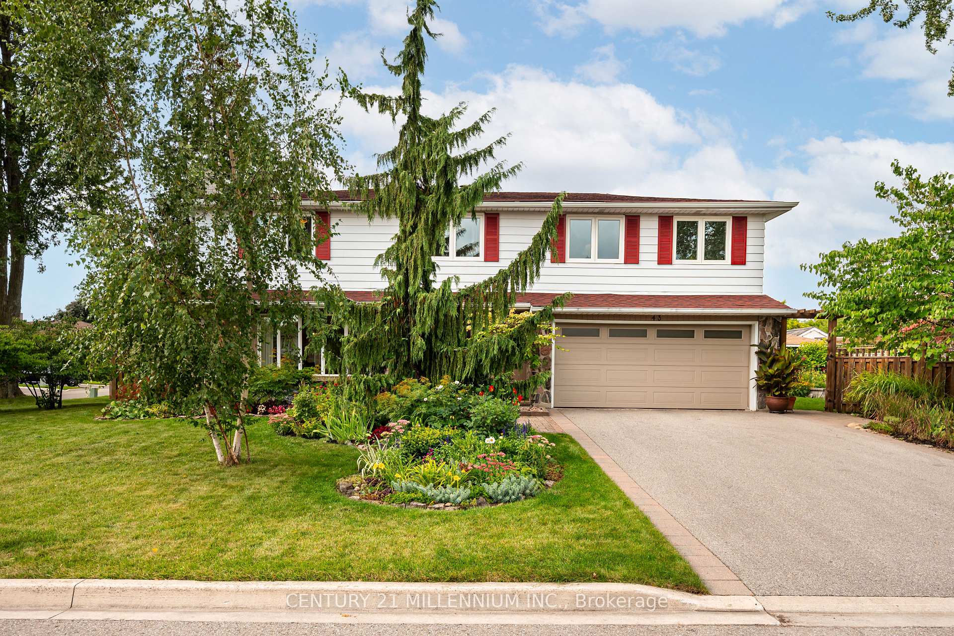 Photo 1 of 43 Erindale Crescent, Brampton, Brampton East — HOMEH