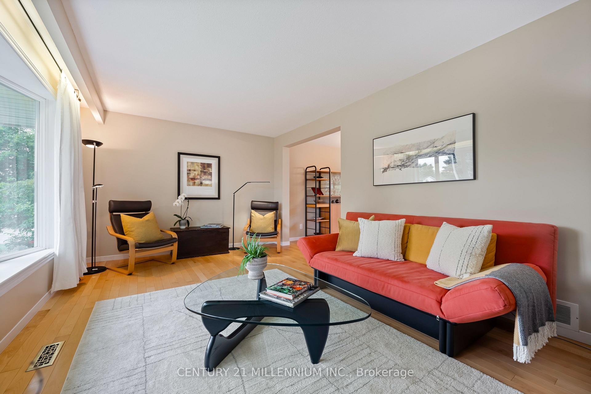 Photo 7 of 43 Erindale Crescent, Brampton, Brampton East — HOMEH
