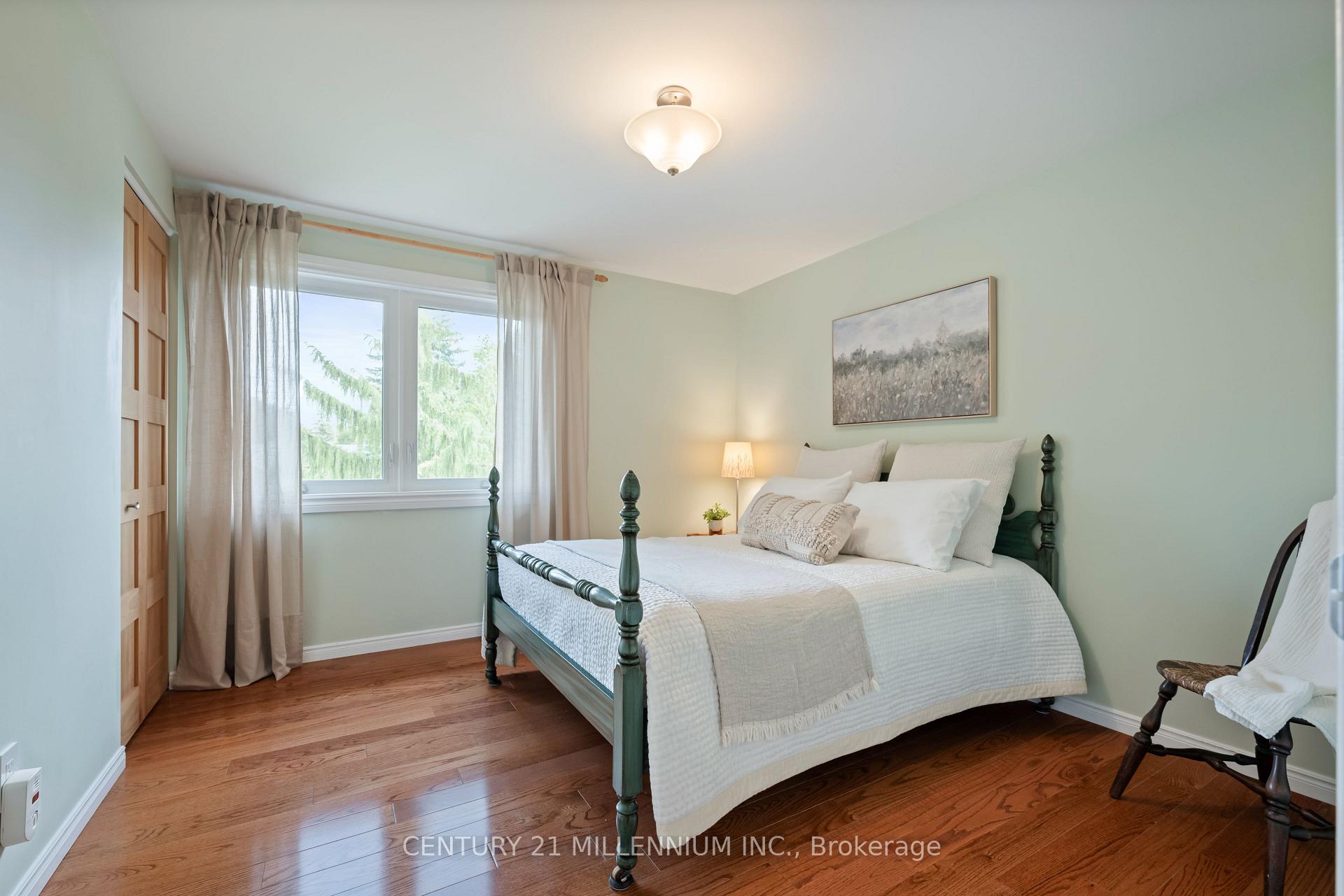 Photo 23 of 43 Erindale Crescent, Brampton, Brampton East — HOMEH