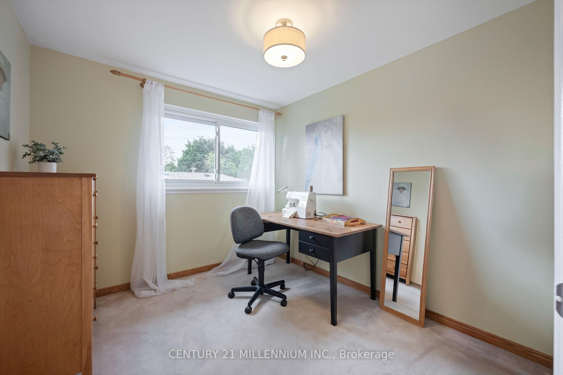 Photo 24 of 43 Erindale Crescent, Brampton, Brampton East — HOMEH