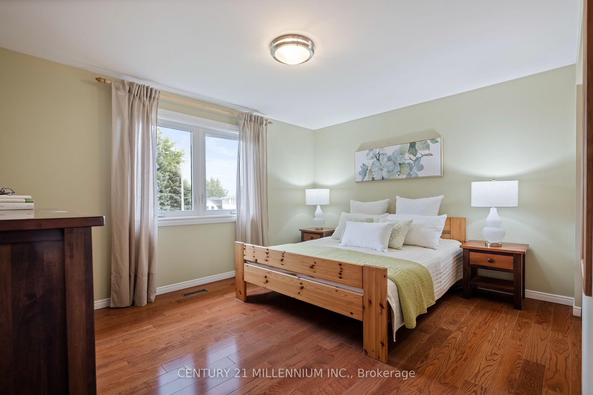 Photo 25 of 43 Erindale Crescent, Brampton, Brampton East — HOMEH