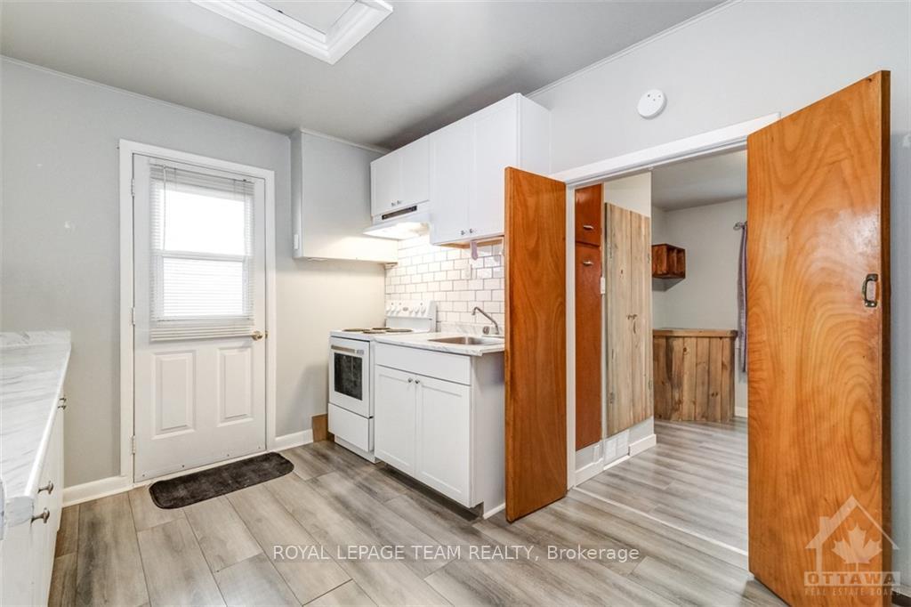 Photo 9 of 208 Bell Street, Arnprior — HOMEH