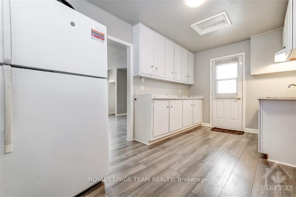 Photo 10 of 208 Bell Street, Arnprior — HOMEH