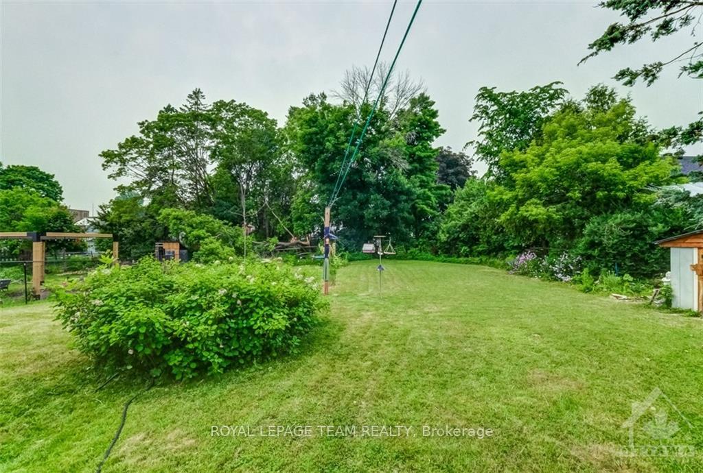 Photo 23 of 208 Bell Street, Arnprior — HOMEH