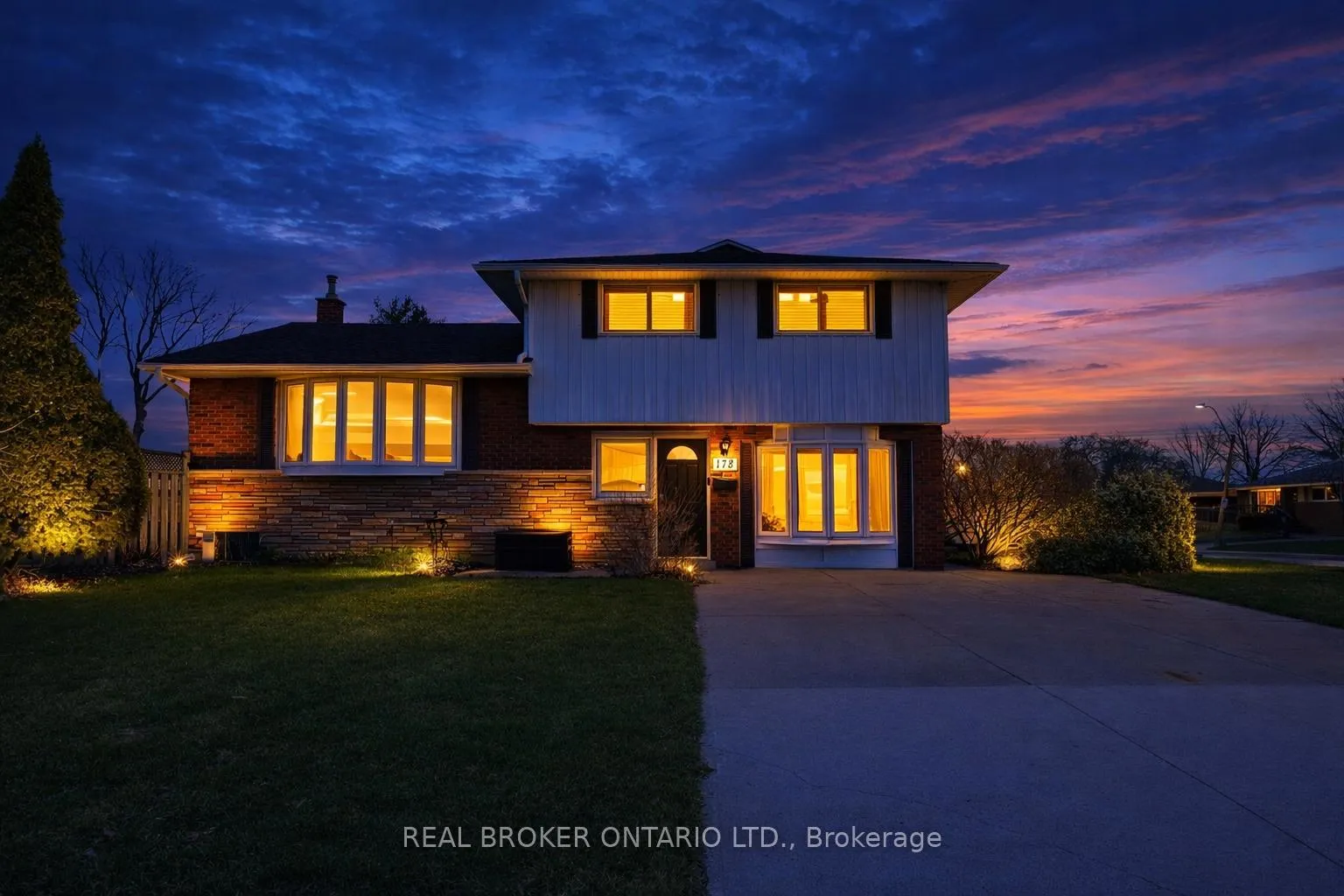 Photo 1 of 178 Delmar Drive, Hamilton, Buchanan — HOMEH