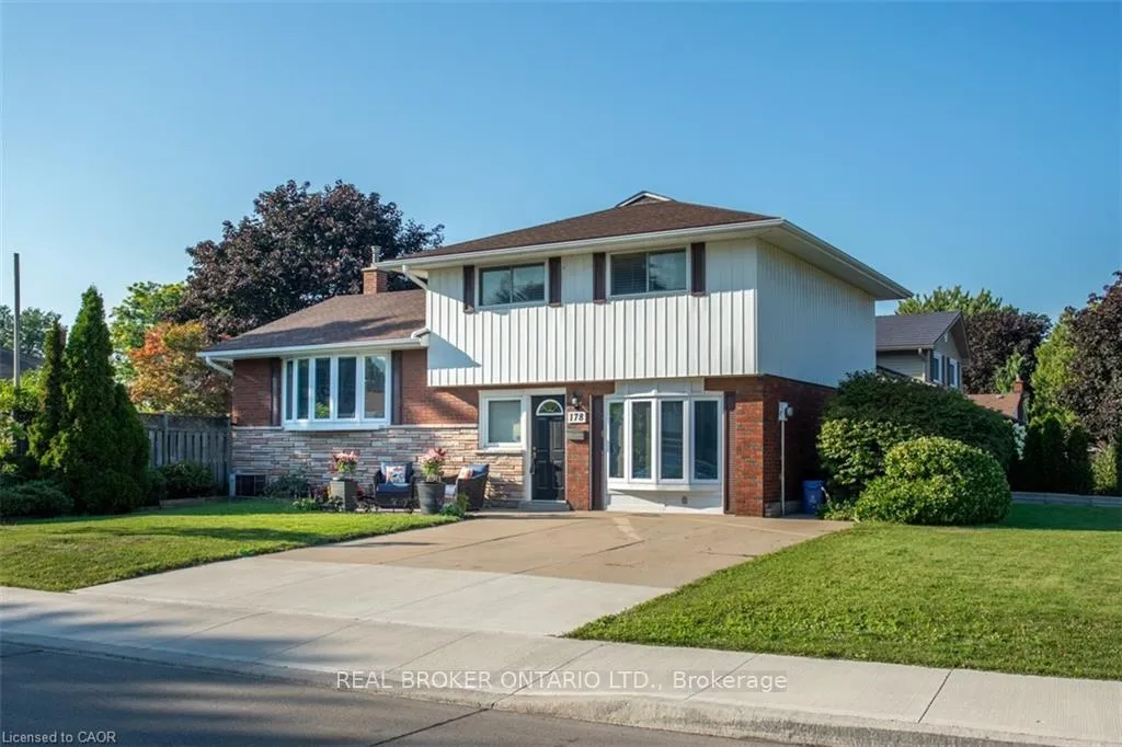 Photo 3 of 178 Delmar Drive, Hamilton, Buchanan — HOMEH